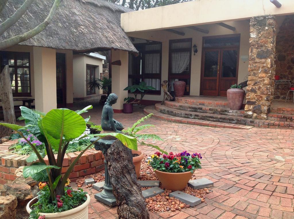 Centurion Guest House And Lodge エクステリア 写真